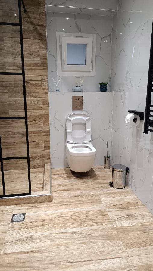 Comfort Corner 75M2 100Mbs Salonic Exterior foto
